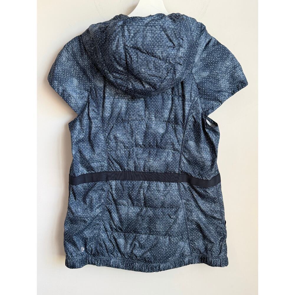 Lululemon Spring Fling Puffy Vest Sashiko Cross Inkwell Ghost Women's Size 10 - Picture 7 of 10